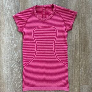 Lululemon Pink Run Swiftly Short Sleeve Top Women’s Size 4